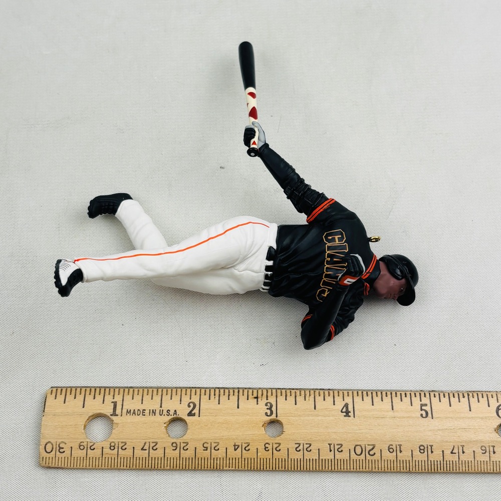 Hallmark Barry Bonds Giants MLB Ornament At the Ballpark Collector Series 2004 - Picture 4 of 5